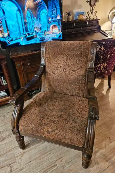 accent chair, View more
