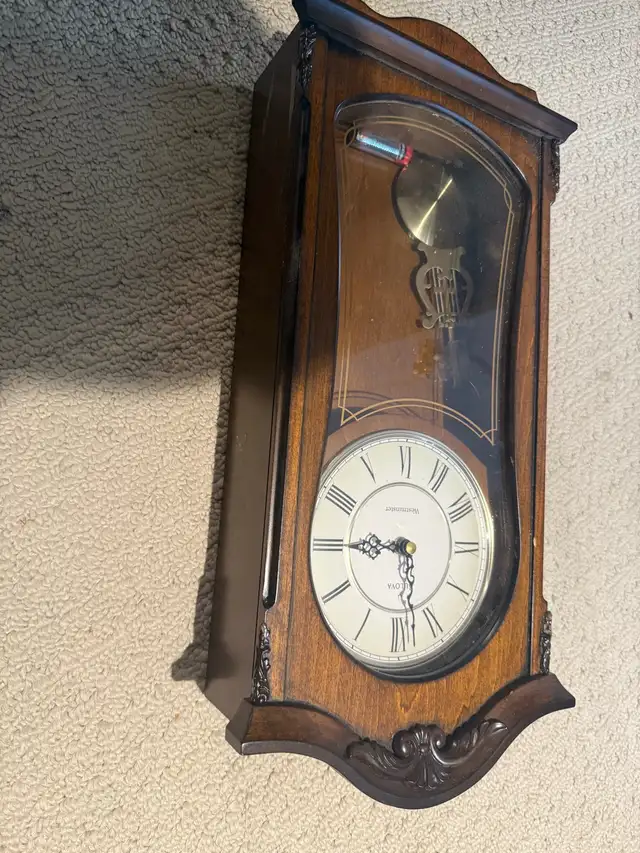 Bulova Clock in Home Décor & Accents in Ottawa - Image 3