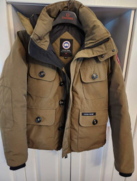 Canada Goose Parka Men’s Size S (Like new)