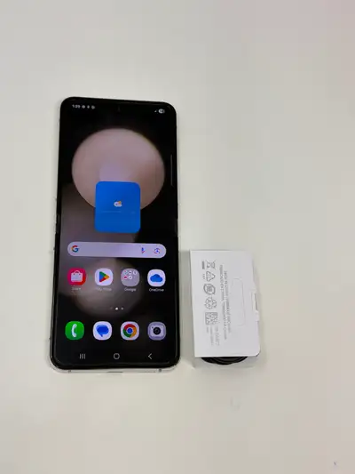 Samsung Z Flip5 256GB Unlocked Cream Good Condition, View more