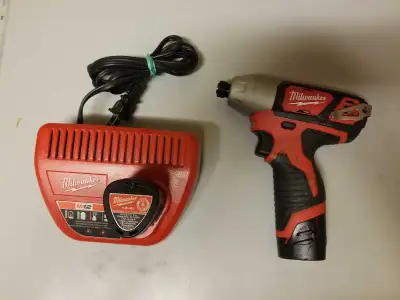 Milwaukee m12 impact driver , View more