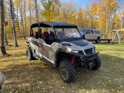 2017 Polaris General 4 2800 kms Winch Front windshield Front & Rear Bumpers Side mirrors Sound Syste...