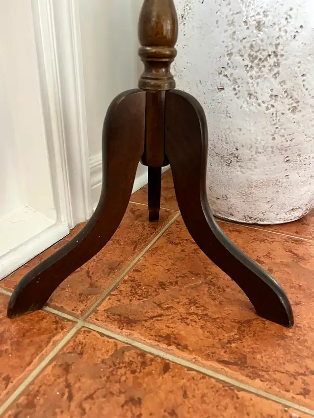 Vintage Marble Top Wood Pedestal Side Table in Other Tables in Markham / York Region - Image 5