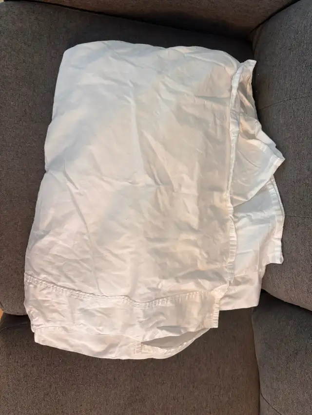 GoodMorning.com 100% Cotton Bed Sheet (Twin) in Bedding in City of Toronto - Image 2