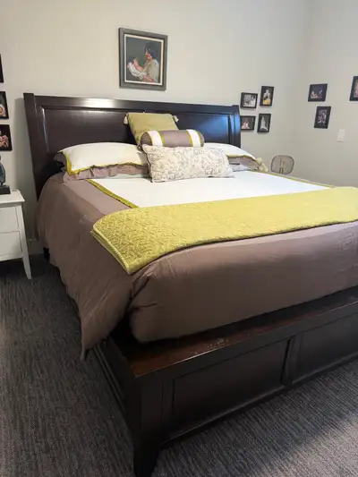 King Bed Frame/Serta Mattress, View more