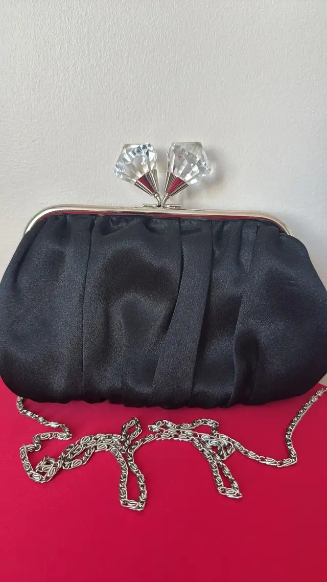 Satin Shoulder Purse/Clutch (great condition)62863285427202122