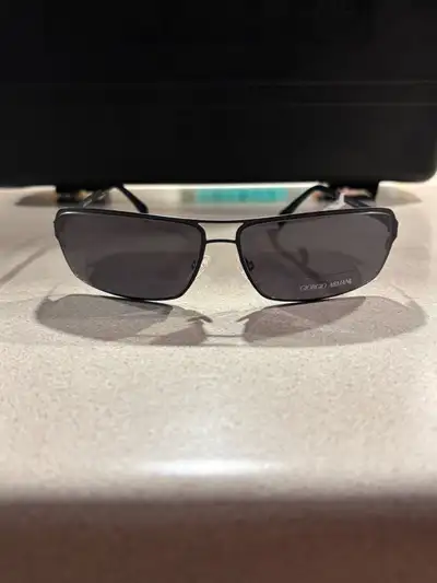 lunette de soleil GIORGIO ARMANI neuve, View more