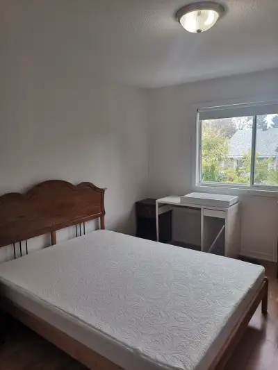 Room (16'4'' x 11'9''): for one person • Price: $850/month • Features: o Quiet & cozy room on the se...