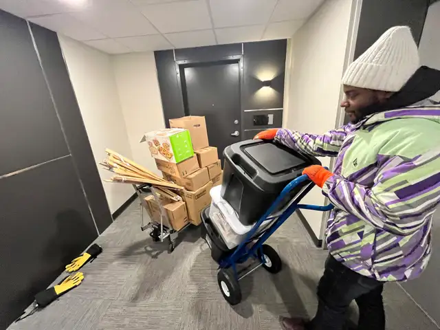 • Winnipeg Moving Help & Delivery Services 