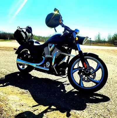 Selling my 2011 Victory Vegas 8 Ball, a sleek and powerful cruiser with a blacked-out aesthetic and...