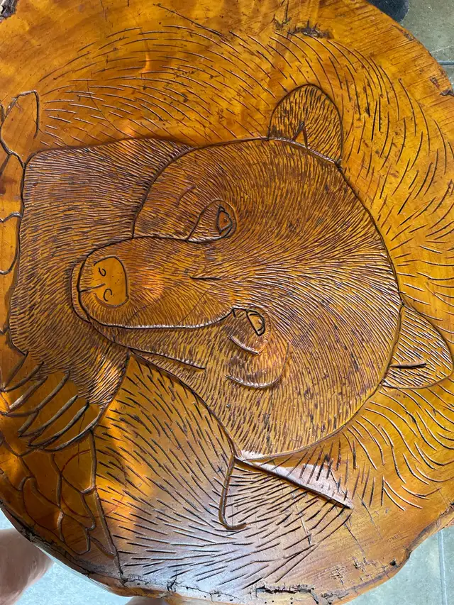 Side Table,  Handcrafted Cedar Carving in Outdoor Décor in Kamloops - Image 3
