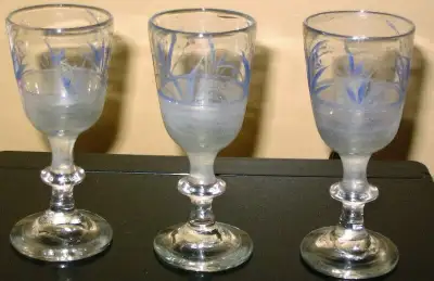 VENTE DE SUCCESSION Lot de 3 Shooters / Verres Antiques Condition Impécable Mint Circa 1920's to 30'...