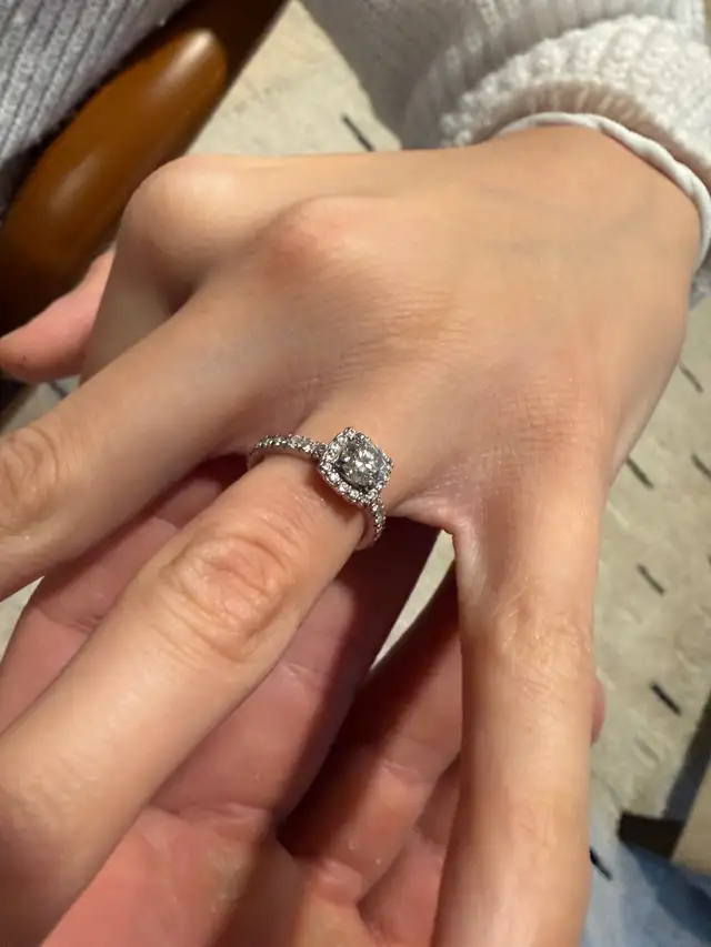 One ladies’ halo engagement ring - made in 18K white gold. in Jewellery & Watches in St. John's - Image 5