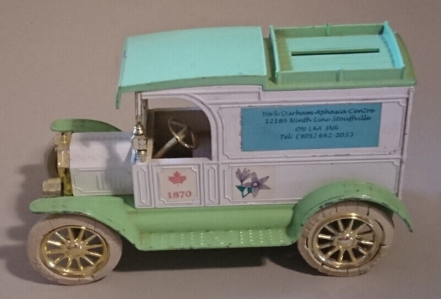 Vintage Replica 1913 Model T Van Delivery Truck Coin Bank in Arts & Collectibles in Oshawa / Durham Region - Image 2