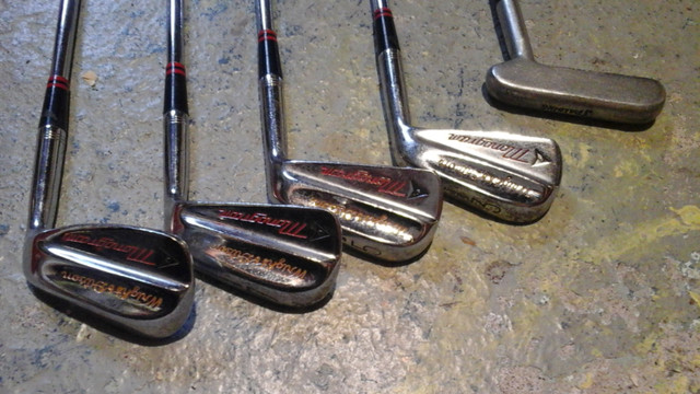 BÄTONS DE GOLF VINTAGE (4 FERS + 1 PUTTER) dans Golf  à Longueuil/Rive Sud