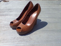 725 Originals Women WEDGE High Heel SANDALS - Light Brown Size 9