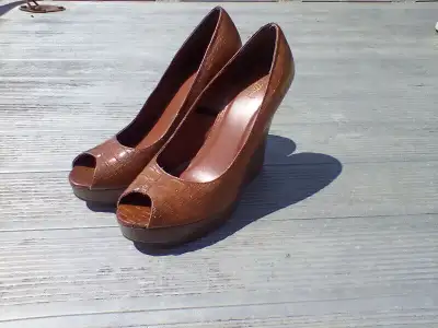 725 Originals Women WEDGE High Heel SANDALS - Light Brown Size 9, View more