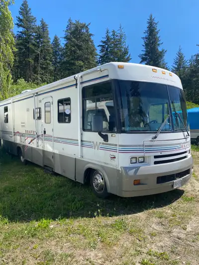 Original Owner 141,000 Miles Gas 6.5KW Onan Generator Well maintained, beautiful condition Clean/smo...