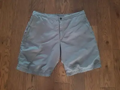 Lululemon men shorts - size Large, View more