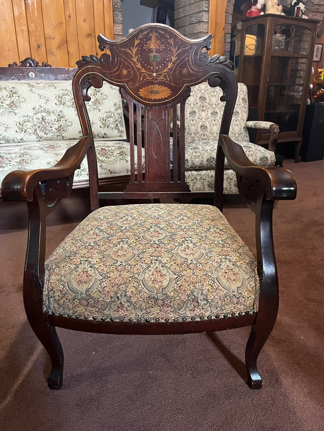 Antique chair  in Chairs & Recliners in North Bay