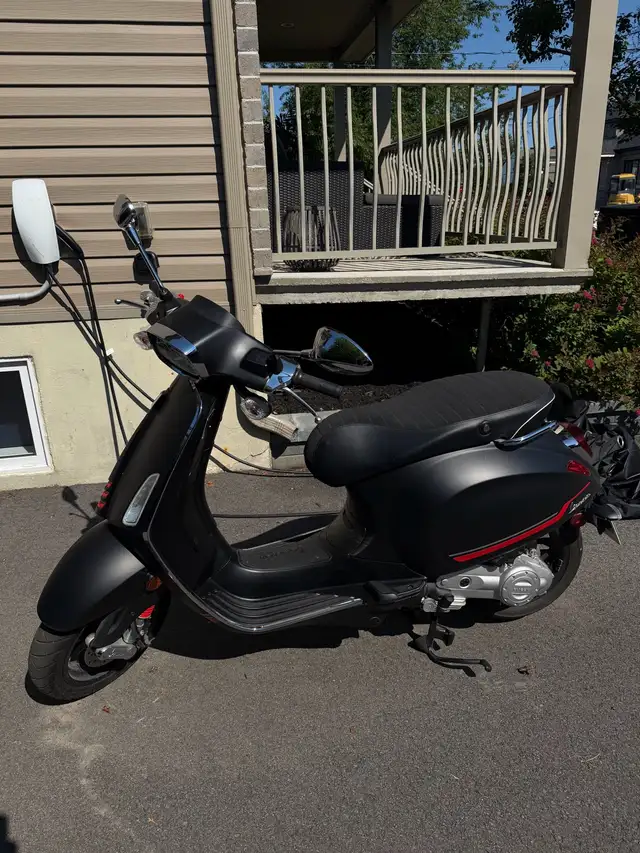 Vespa Sprint 50s in Scooters & Pocket Bikes in Laval / North Shore - Image 3