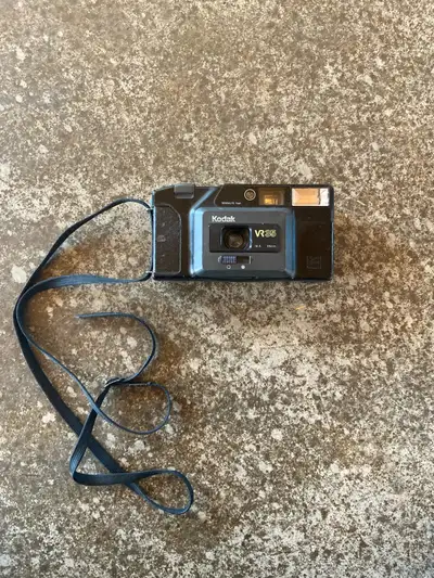 Kodak film camera for sale please message for more info Asking $15 obo