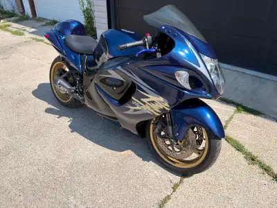 MESSAGES WILL NOT BE ANSWERED... SERIOUS BUYERS LEAVE YOUR PHONE NUMBER 2008 hayabusa M4 GP19 exhaus...