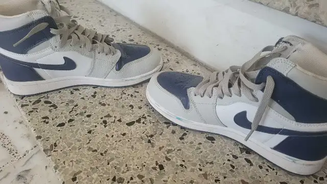 Air Jordan 1 - bleu marin in Men's Shoes in City of Montréal - Image 5