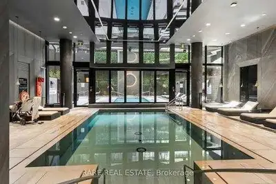 Monthly $3600 varies month to month Experience luxury living by Yonge st! This stunning 1+1 bedroom...