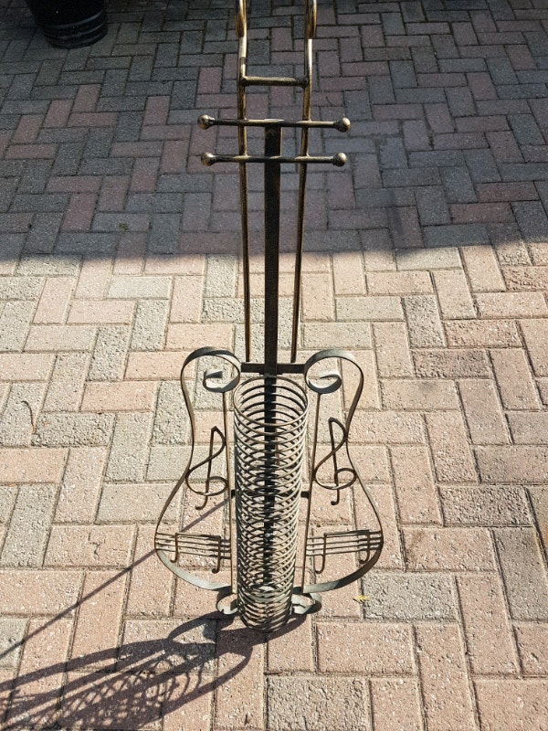 Large Guitar Wrought Iron DVD CD Storage Rack Hutches & Display