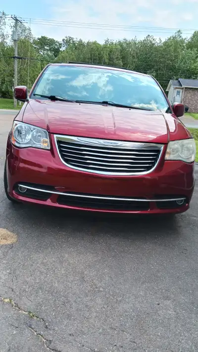 Chrysler Town and Country passenger van for sale. 196500km. MVI expires in May 2027. Lots of mechani...