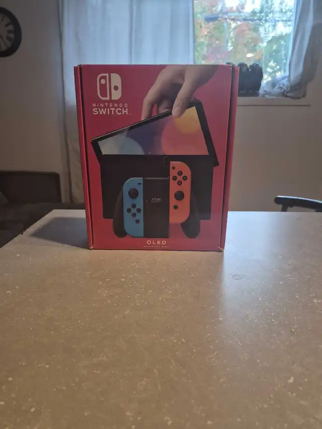 Nintendo switch oled in Nintendo Switch in Lanaudière - Image 2