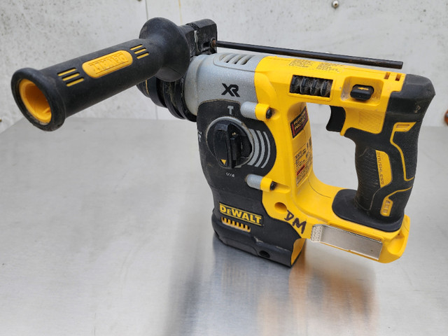 DEWALT 20V MAX XR Lithium-Ion Cordless Brushless Masonry Hammer in Power Tools in Windsor Region