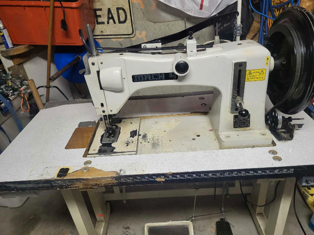 Mach 4 Heavy Duty Industrial Sewing Machine  in Other Business & Industrial in Edmonton - Image 2