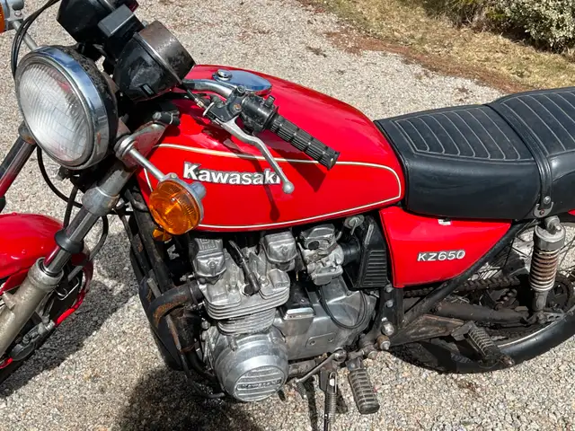 1978 Kawasaki kz 650 in Sport Bikes in Bridgewater - Image 5