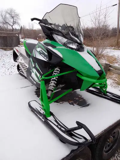 One owner since new. Maintenance to the max! Very comfortable ride 100% stock. New carbides.new spar...