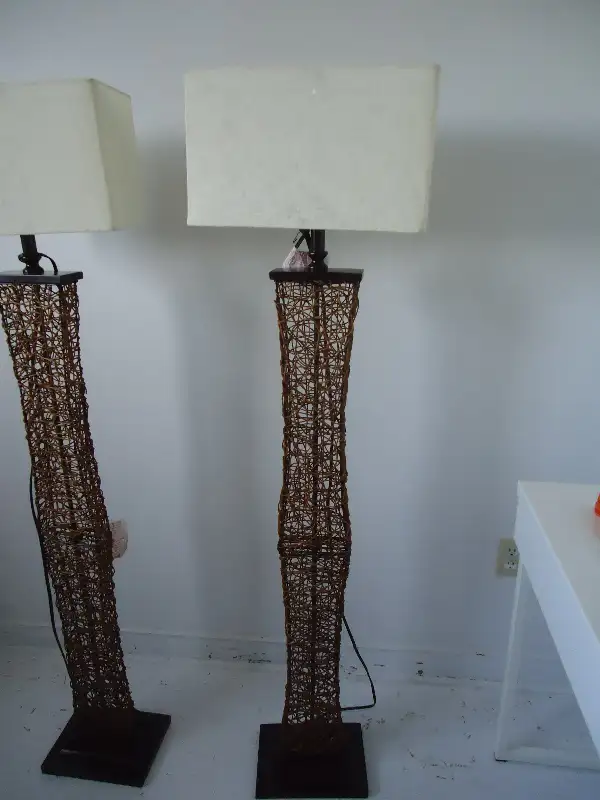 2 tall FLooR lamps swirl twigs  59" high in Indoor Lighting & Fans in Mississauga / Peel Region - Image 9