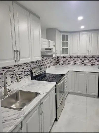 ⸻ Private Room for Rent – Single Vegetarian Girl Only A clean and peaceful private room is available...