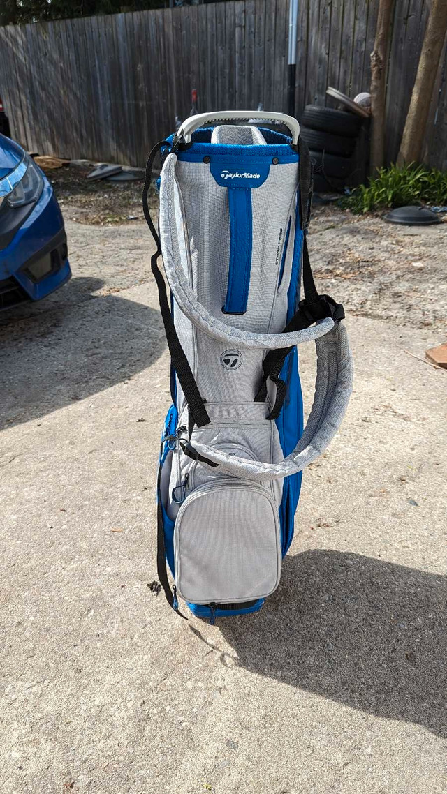 Taylor Made Golf Bag. in Golf in London - Image 3