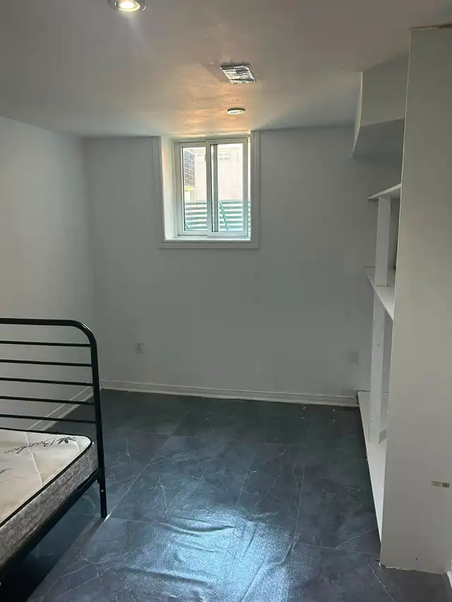 Spacious Basement Apartment with 2 Bedrooms in WHITBY !!! in Room Rentals & Roommates in Oshawa / Durham Region - Image 4