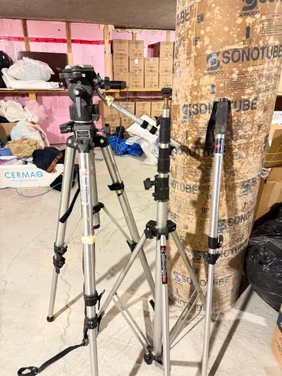 Manfrotto 074 Tripod, View more