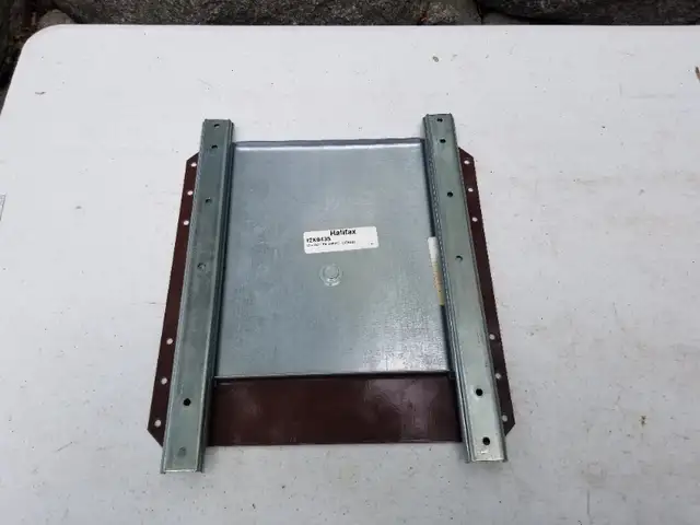 TV Slide Out Extension / Swivel Stand from Lee Valley in Video & TV Accessories in Bridgewater - Image 4
