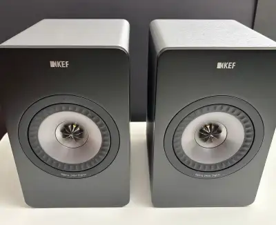 KEF X300A Powered Premium Speakers with Integrated High Quality DAC. Immerse yourself in high-fideli...