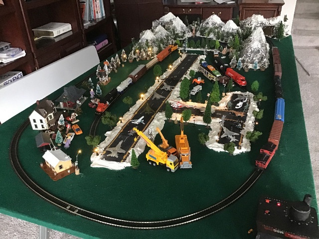 HO Scale train set for sale in Hobbies & Crafts in Edmonton - Image 4