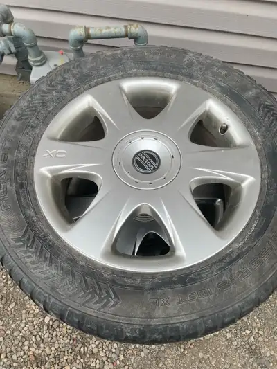 Stock volvo wheels Came from 2006 xc90 18” with worn studded winter tires $200 Located in airdrie
