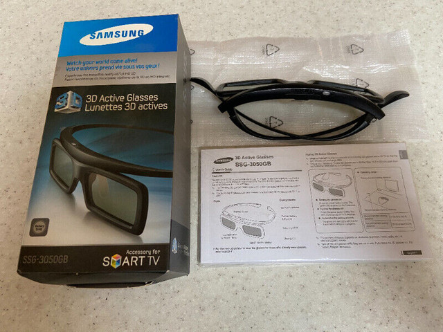 Two Pairs of Samsung Active 3D glasses SSG-3050GB LIKE NEW!!! in Video & TV Accessories in City of Toronto - Image 3