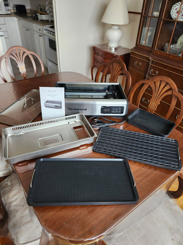 Techwood electric indoor smokeless grill(new). LED smart control in Kitchen & Dining Wares in City of Toronto