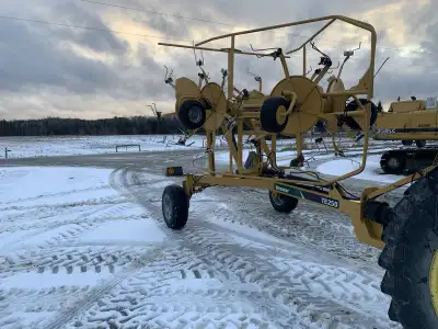 2015 25’ Vermeer Tedder TE250 . Used Tedder . Rebuilt last winter and used this summer . Reason for...