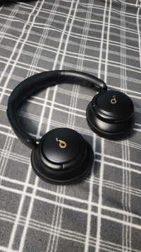 Soundcore life Q30 headphones 