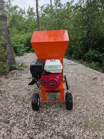 Crary Bear Cat model 380 wood chipper for sale, View more